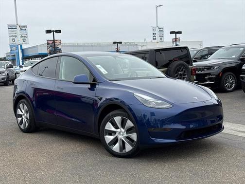 2024 Tesla Model Y Long Range Dual Motor All-Wheel Drive