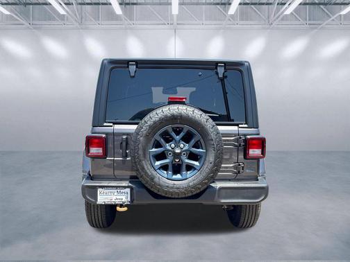 Granite Crystal Metallic Clearcoat 2026 Jeep Wrangler 85th Anniversary