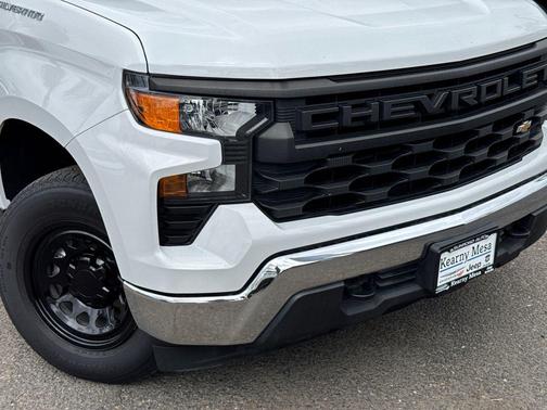 Summit White 2023 Chevrolet Silverado 1500 WT