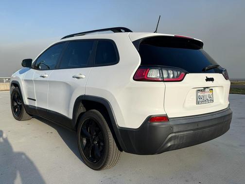 2020 Jeep Cherokee Altitude