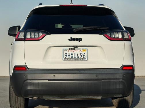 2020 Jeep Cherokee Altitude