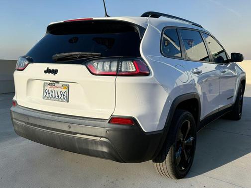 2020 Jeep Cherokee Altitude