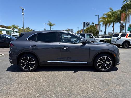 2025 VinFast VF 8 Plus