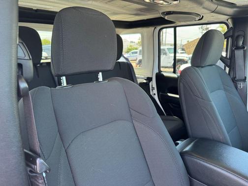 Bright White Clearcoat 2023 Jeep Wrangler 4xe Willys