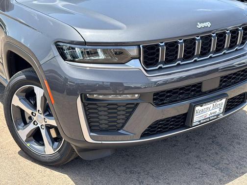 Baltic Gray Metallic Clearcoat 2026 Jeep Grand Cherokee L Limited