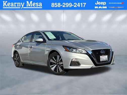 2022 Nissan Altima 2.5 SV