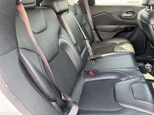 2020 Jeep Cherokee Altitude