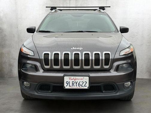Granite Crystal Metallic Clearcoat 2015 Jeep Cherokee Latitude