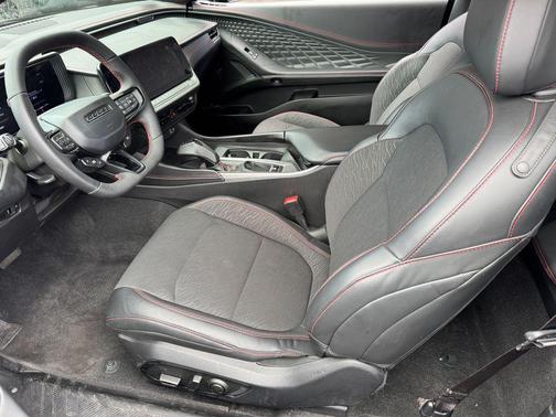 Diamond Black Crystal Pearlcoat 2025 Dodge Charger Daytona R/T