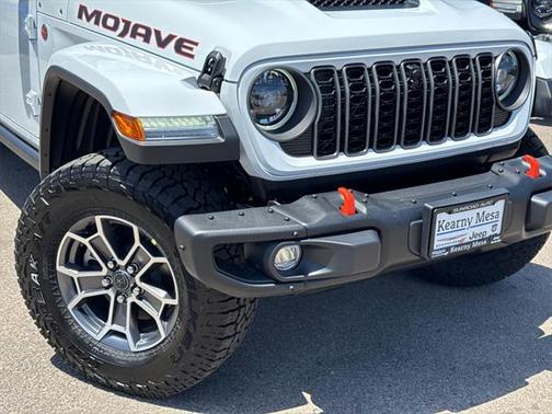 2025 Jeep Gladiator Mojave X