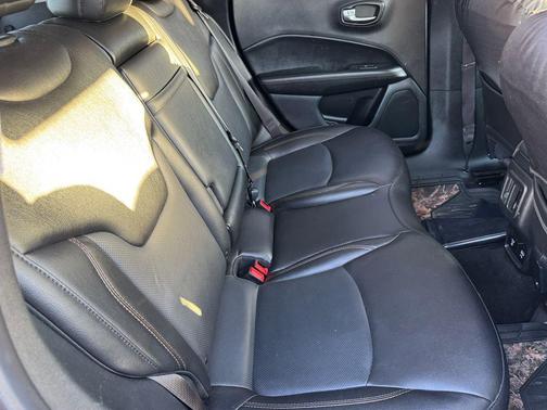 Granite Crystal Metallic Clearcoat 2019 Jeep Compass Limited