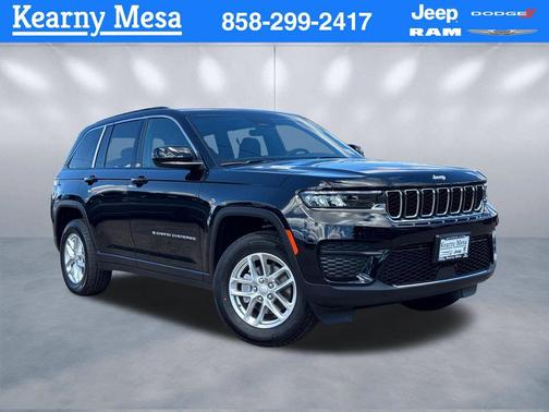 Diamond Black Crystal Pearlcoat 2026 Jeep Grand Cherokee Altitude