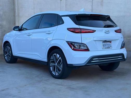 2023 Hyundai KONA EV SE