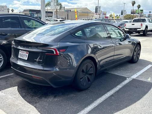 2025 Tesla Model 3 Long Range