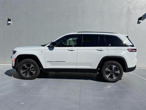 2022 Jeep Grand Cherokee 4xe Base