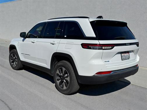 2022 Jeep Grand Cherokee 4xe Base