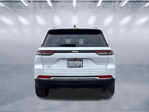 2022 Jeep Grand Cherokee 4xe Base