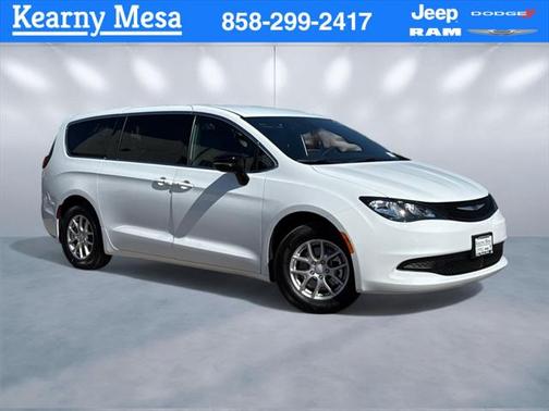 2025 Chrysler Voyager LX