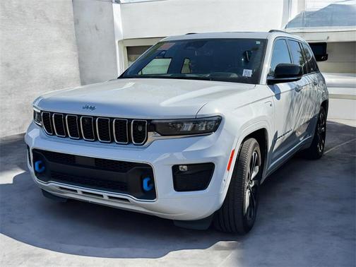 2022 Jeep Grand Cherokee 4xe Overland