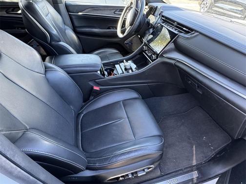 2022 Jeep Grand Cherokee 4xe Overland