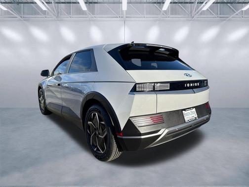 Cyber Gray 2024 Hyundai IONIQ 5 SEL