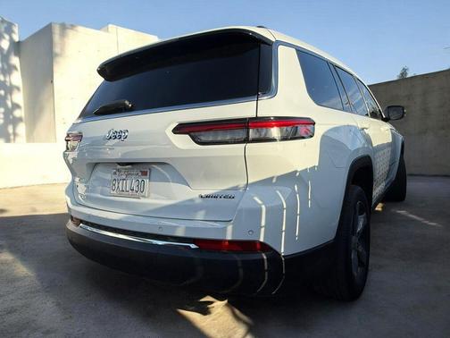 Bright White Clearcoat 2021 Jeep Grand Cherokee L Limited