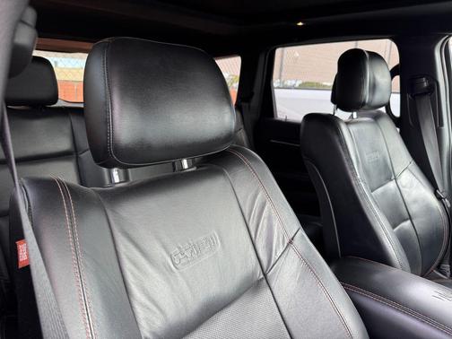 Brilliant Black Crystal Pearlcoat 2016 Jeep Grand Cherokee Limited