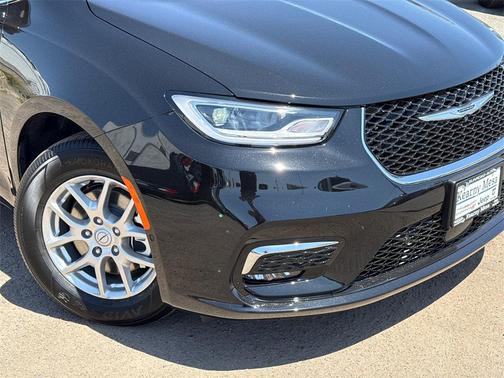 2025 Chrysler Pacifica L