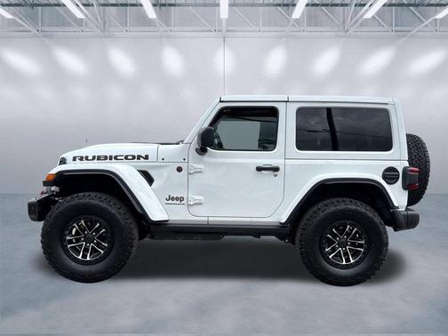 Bright White Clearcoat 2026 Jeep Wrangler Rubicon