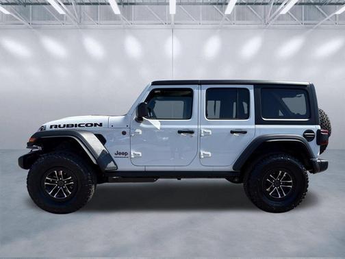 Bright White Clearcoat 2026 Jeep Wrangler Rubicon