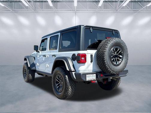 Bright White Clearcoat 2026 Jeep Wrangler Rubicon