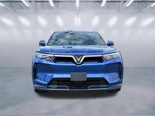 2024 VinFast VF 9 Plus