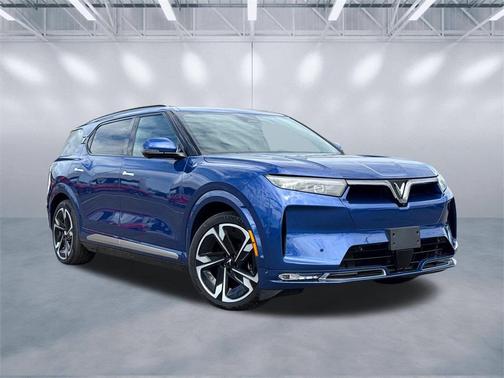 2024 VinFast VF 9 Plus