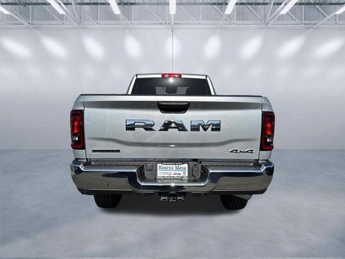Silver Zynith 2026 RAM 3500 Big Horn Crew Cab 4x4 8' Box