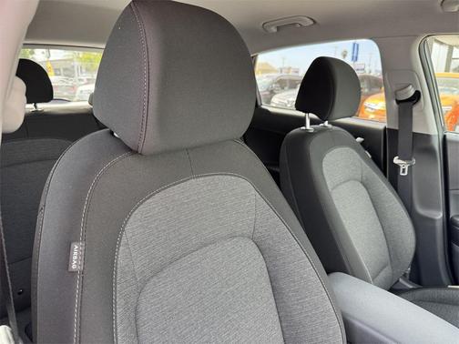 2023 Hyundai KONA EV SE