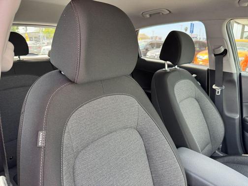 2023 Hyundai KONA EV SE