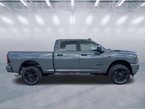 Ceramic Gray Clearcoat 2026 RAM 2500 Big Horn Crew Cab 4x4 6'4' Box