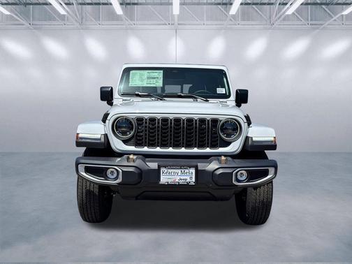 Bright White Clearcoat 2026 Jeep Gladiator 85th Anniversary Edition