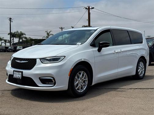2025 Chrysler Pacifica L