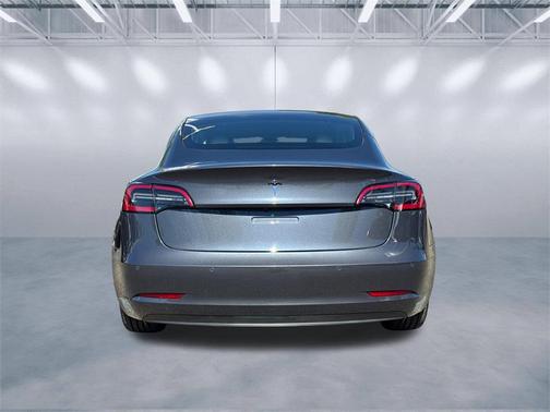 2022 Tesla Model 3 Standard Range