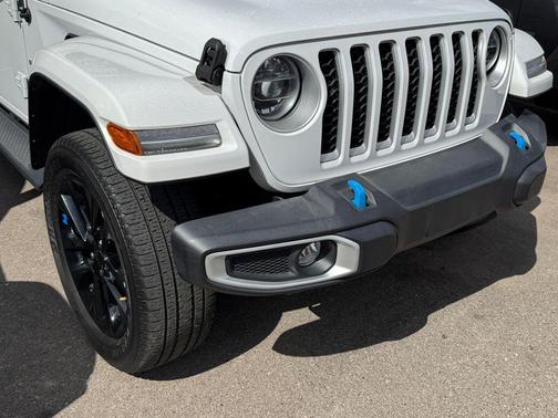 Bright White Clearcoat 2022 Jeep Wrangler Unlimited 4xe Sahara