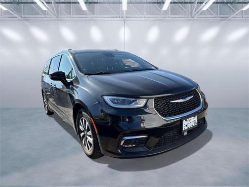 2021 Chrysler Pacifica Hybrid Touring L