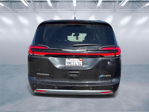 2021 Chrysler Pacifica Hybrid Touring L
