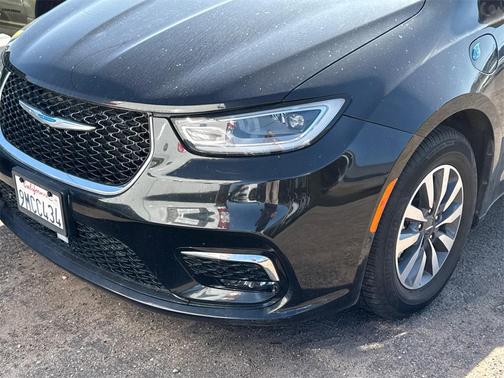 2021 Chrysler Pacifica Hybrid Touring L