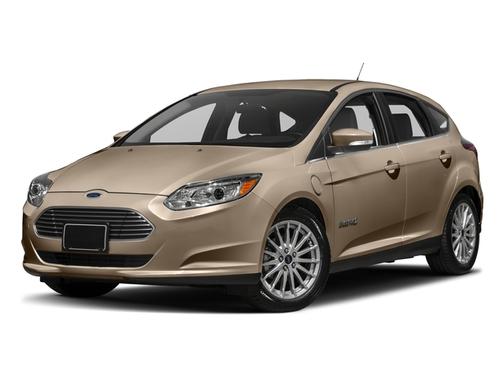 White Gold 2017 Ford Focus SE