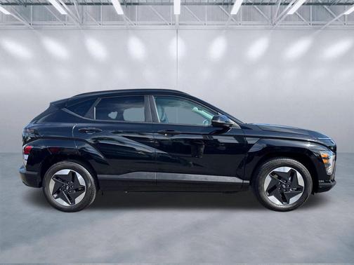 Abyss Black Pearl 2024 Hyundai KONA EV SEL