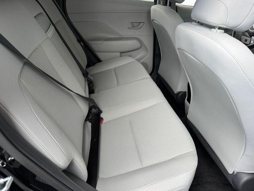 Abyss Black Pearl 2024 Hyundai KONA EV SEL