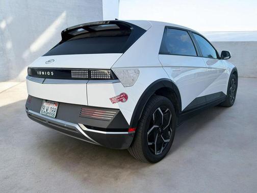 Atlas White 2024 Hyundai IONIQ 5 SEL