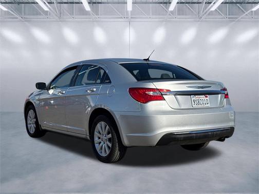 2012 Chrysler 200 Touring