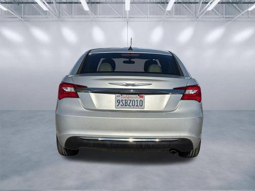 2012 Chrysler 200 Touring